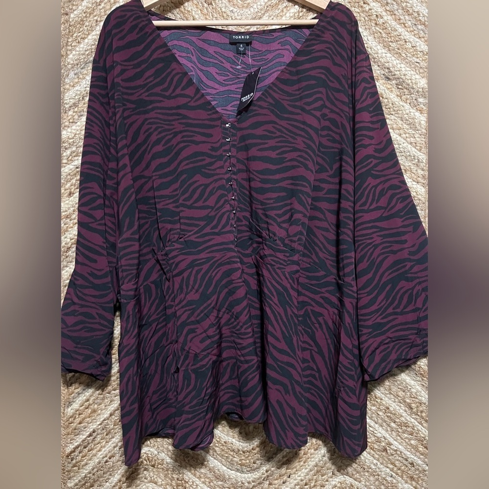 Torrid Women's Zebra Print Peplum Blouse,Purple & Black,Size 6X,NWT